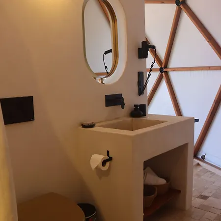 Mandalin Glamping Hotel *